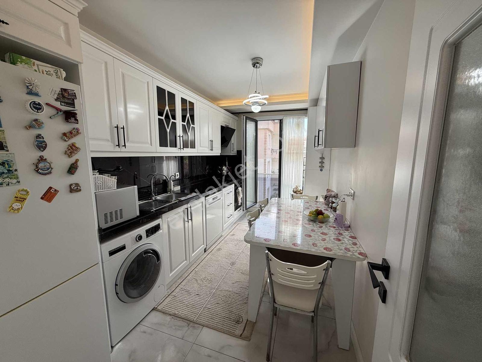 Beylikdüzü Yakuplu Metrobüse 5dk Full Konsept Satlık 3+1 Daire — fotoğraf 12