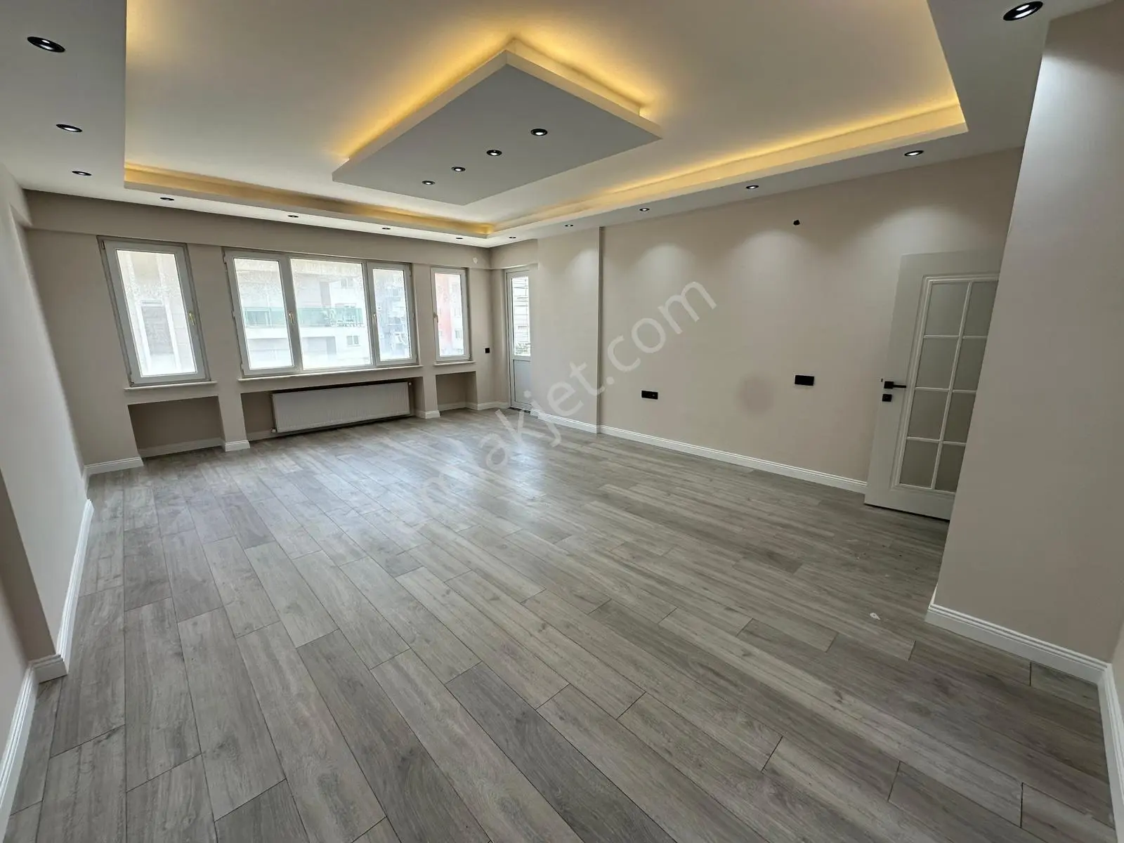 Konyaaltı Sarisu Sıfır 3+1 Kombili / Ayrı Mutfaklı / 2 Banyo İçi Sıfır Satılık D...