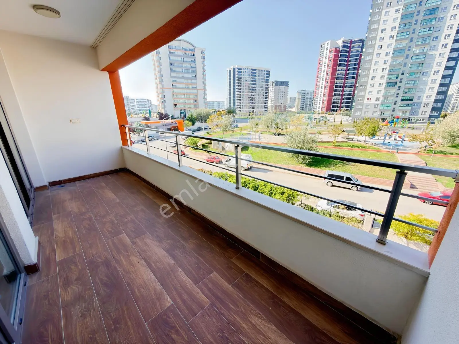 Batıkent Cumhuriyet Mah. Astim Metrolife Lüks Satılık 3+1 — fotoğraf 21