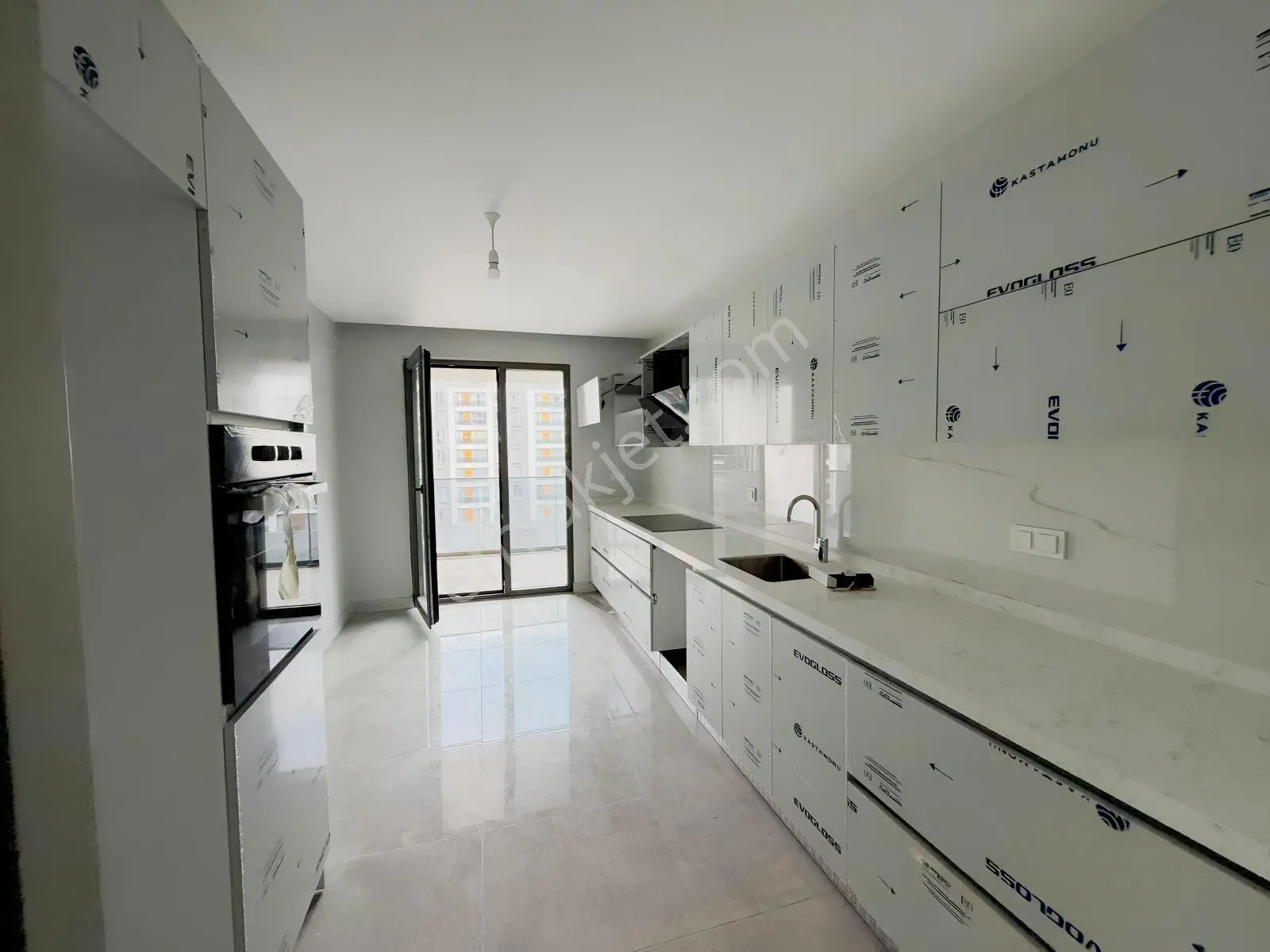 Siltaş Premiumda Satılık 4.kat Boş- Net 150m2 4+1 Ultralüx — fotoğraf 25
