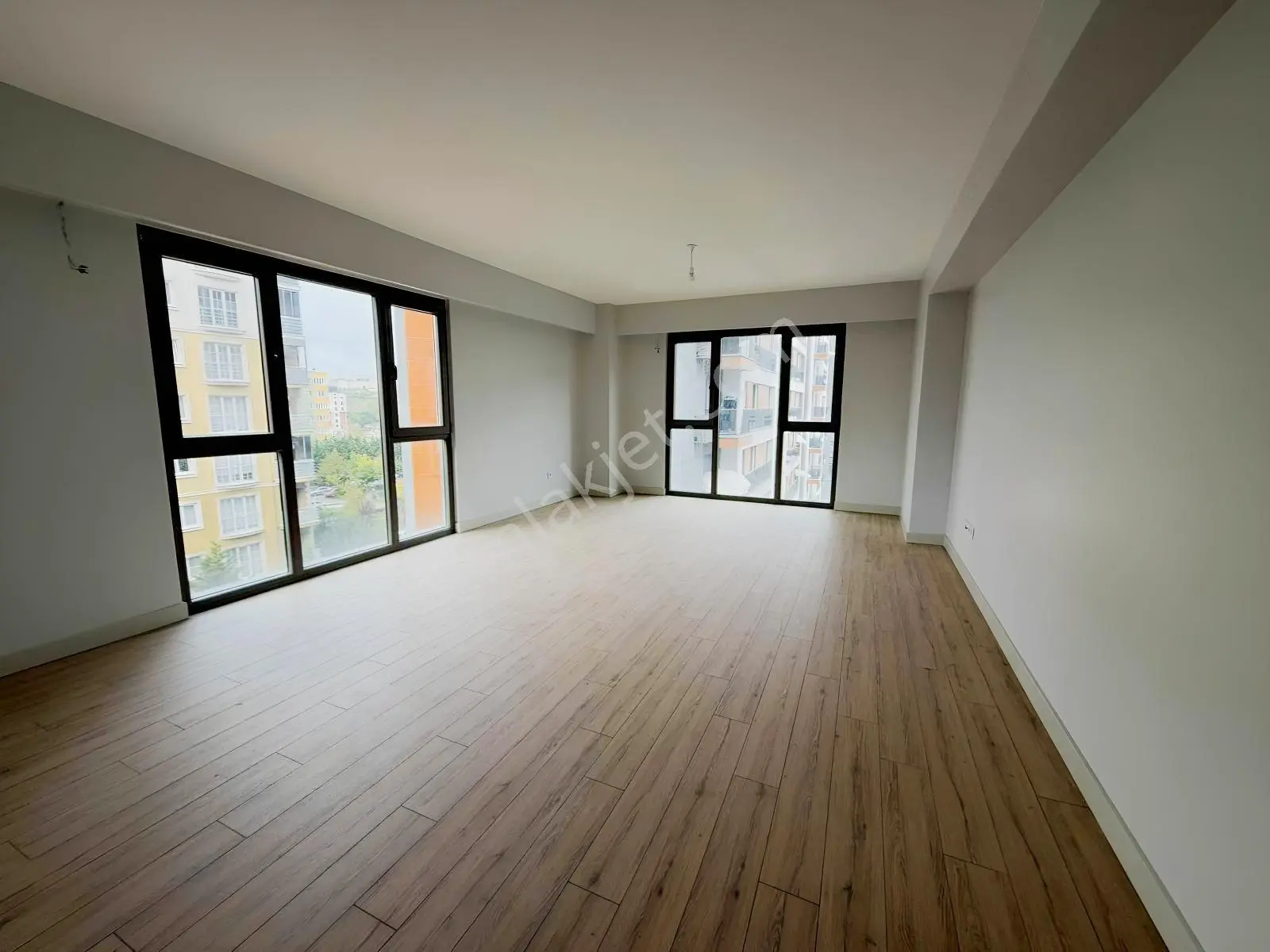 Siltaş Premiumda Satılık 4.kat Boş- Net 150m2 4+1 Ultralüx — fotoğraf 27