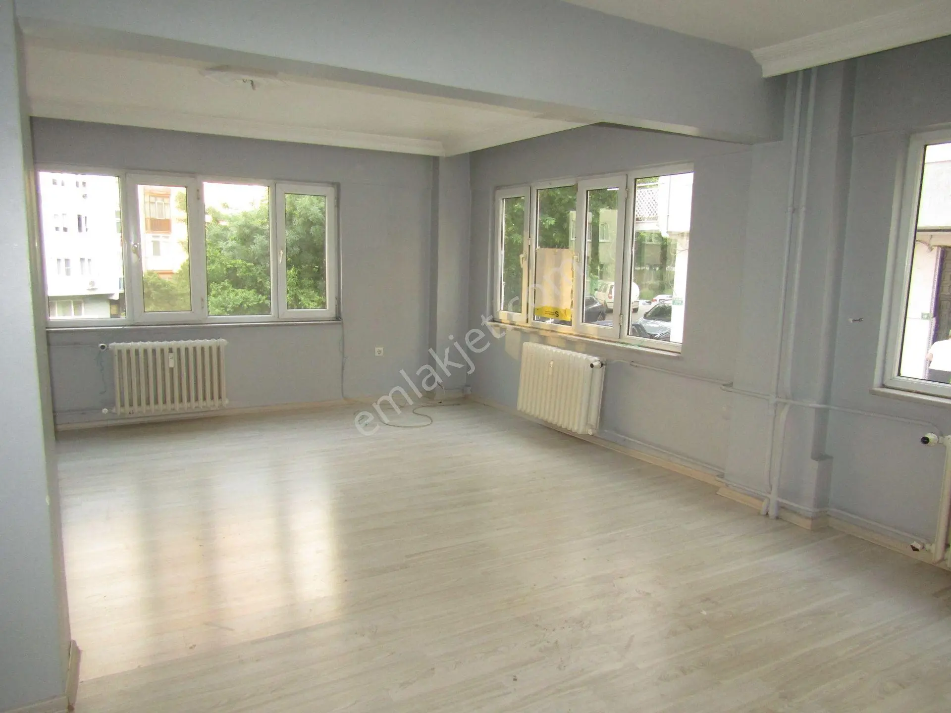 Yıldrım Umurbey Mh.çimen Caddesi 3+1 120m2 1.arakat Satılık Daire 1.950.000tl — fotoğraf 4