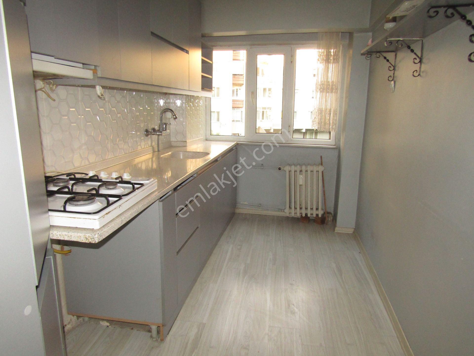 Yıldrım Umurbey Mh.çimen Caddesi 3+1 120m2 1.arakat Satılık Daire 1.950.000tl — fotoğraf 11