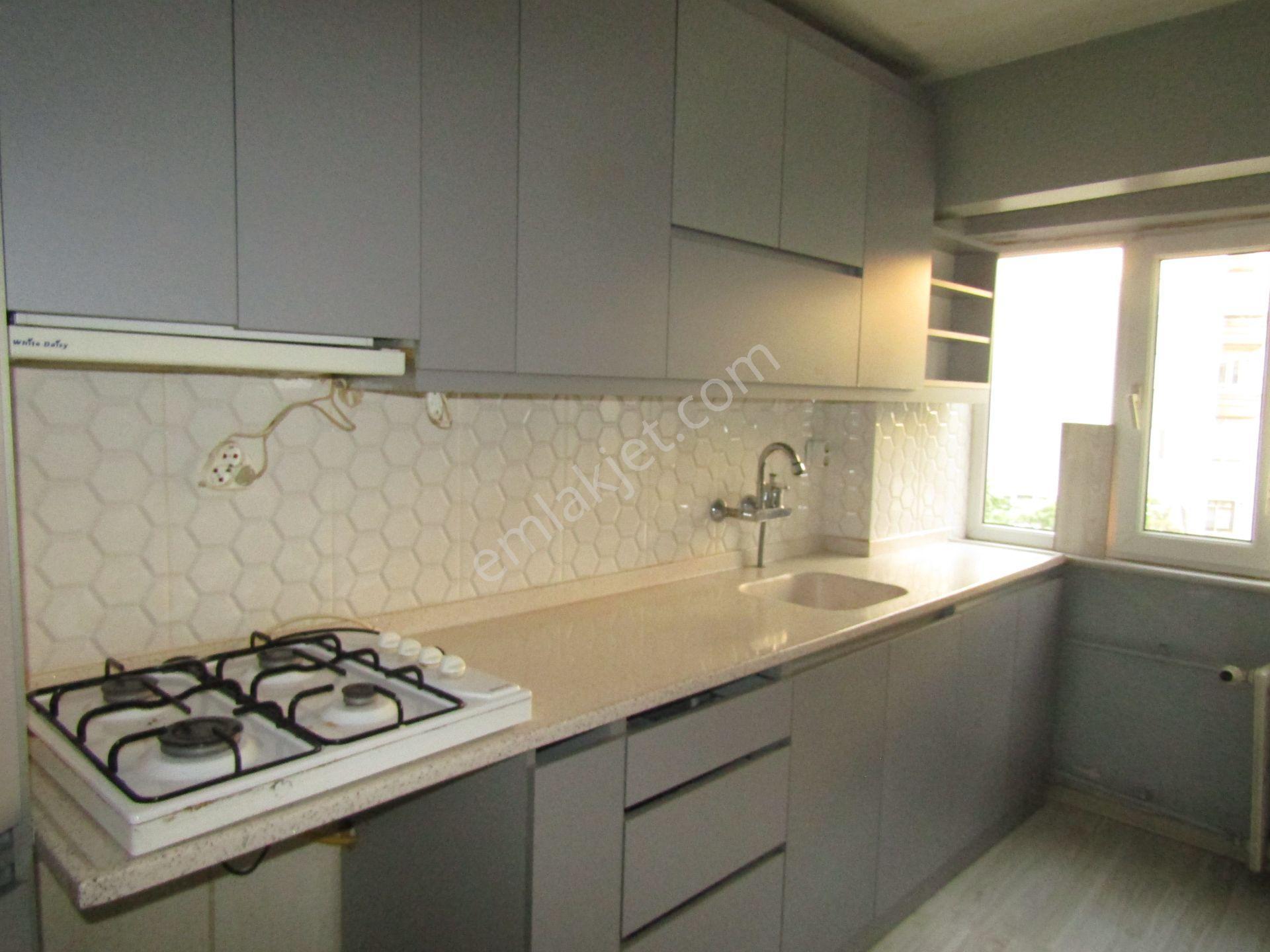 Yıldrım Umurbey Mh.çimen Caddesi 3+1 120m2 1.arakat Satılık Daire 1.950.000tl — fotoğraf 12