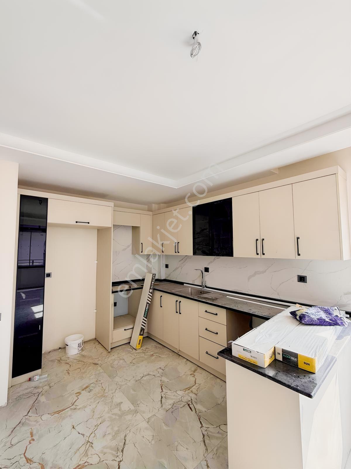 Atmacadan Yaşardoğu Caddesinde Satılık 2+1 Daire — fotoğraf 2