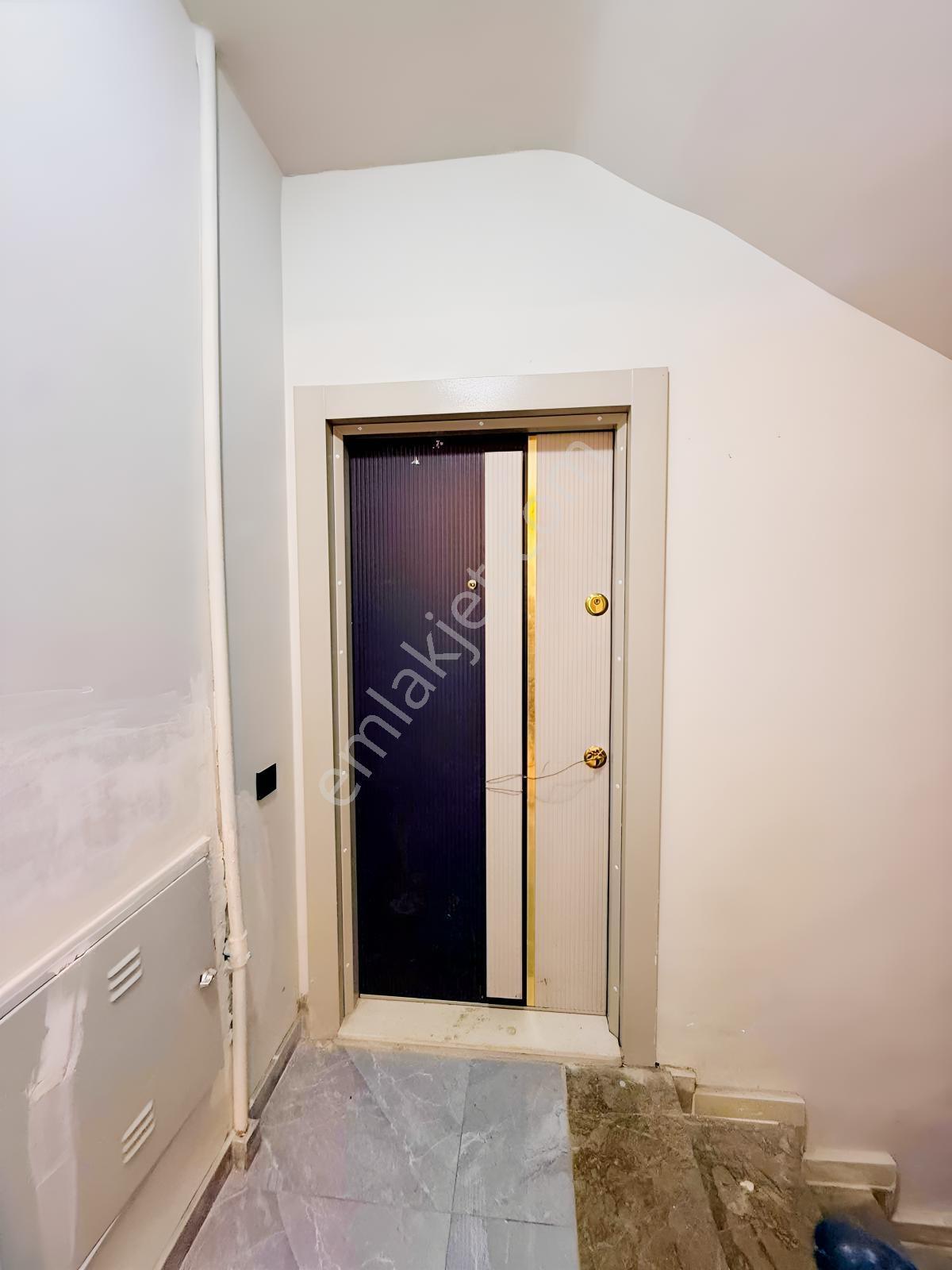 Atmacadan Yaşardoğu Caddesinde Satılık 2+1 Daire — fotoğraf 16
