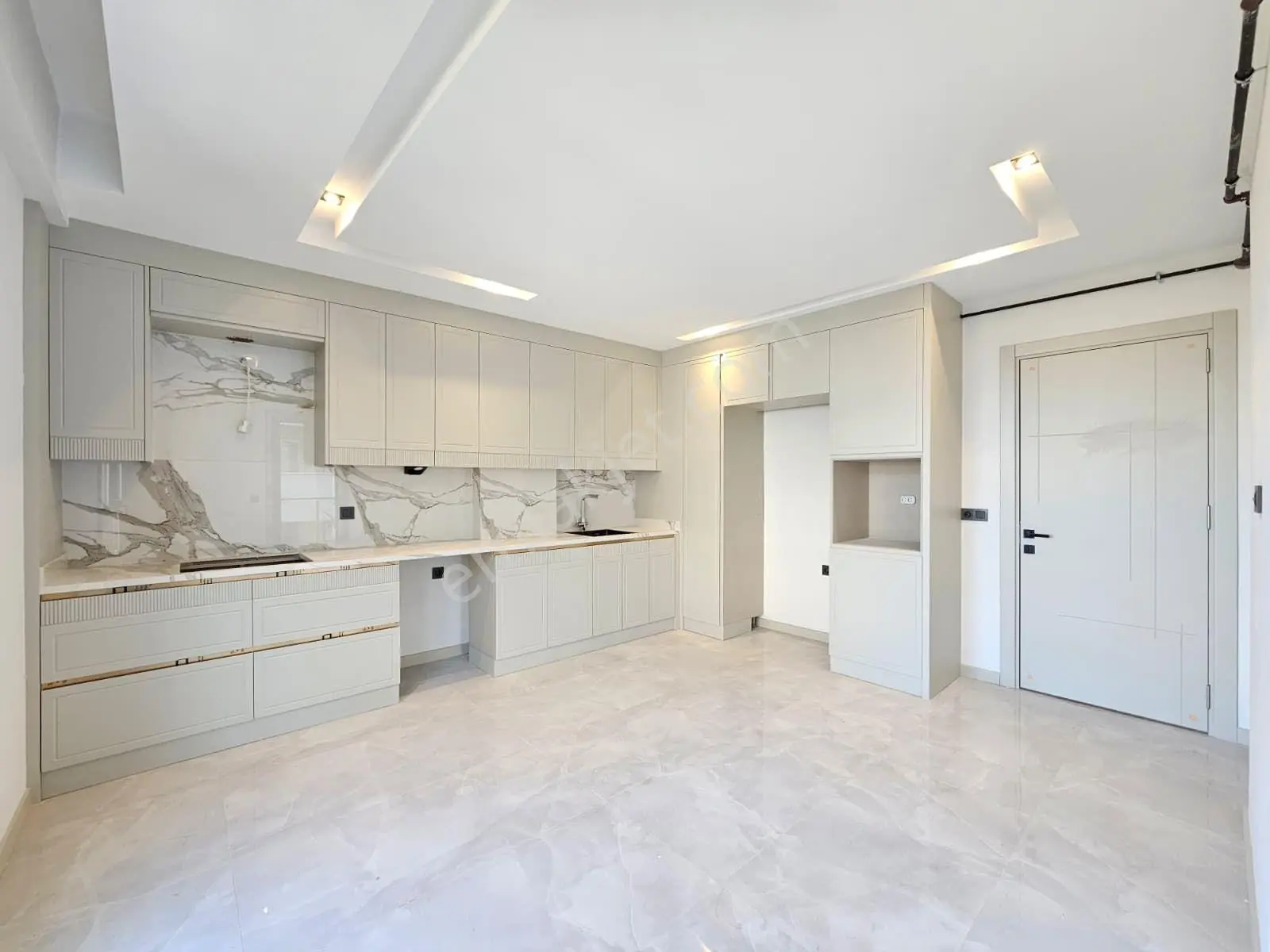 Denizli Çakmak Ta Harika Konumda 2+1 130 M2 Ebeveyn Banyolu Kaçırılmayacak Lüks Daire — fotoğraf 4
