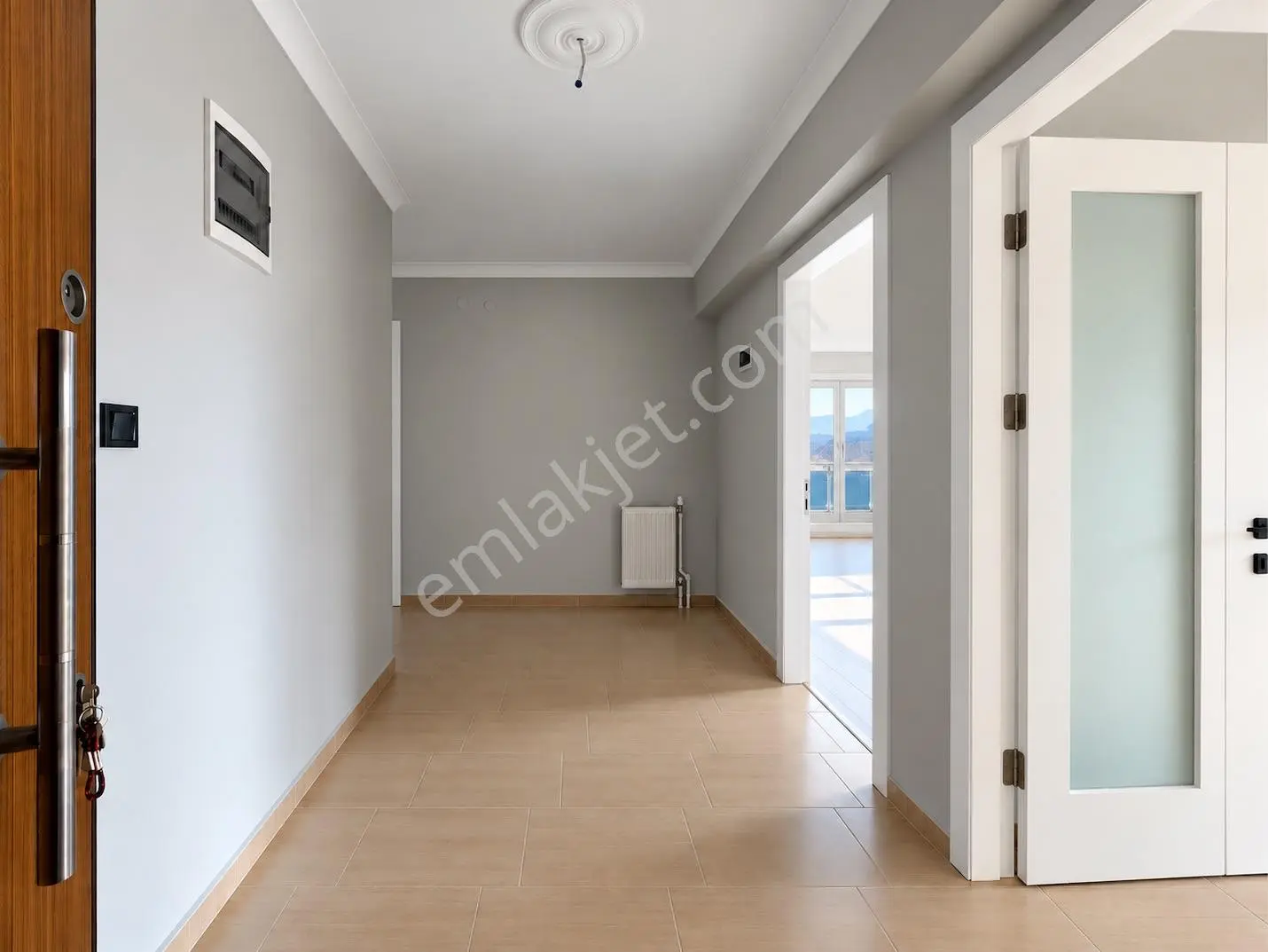 Flora'da Huzur Manzaralı Köşe Konumlu Arakat 3+1 Satılık Daire — fotoğraf 2