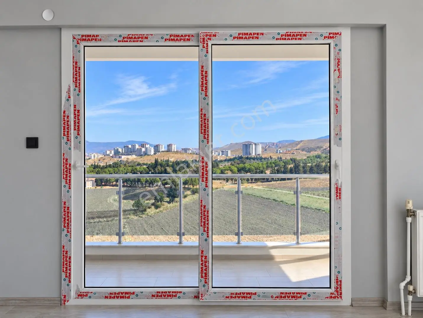 Flora'da Huzur Manzaralı Köşe Konumlu Arakat 3+1 Satılık Daire — fotoğraf 4