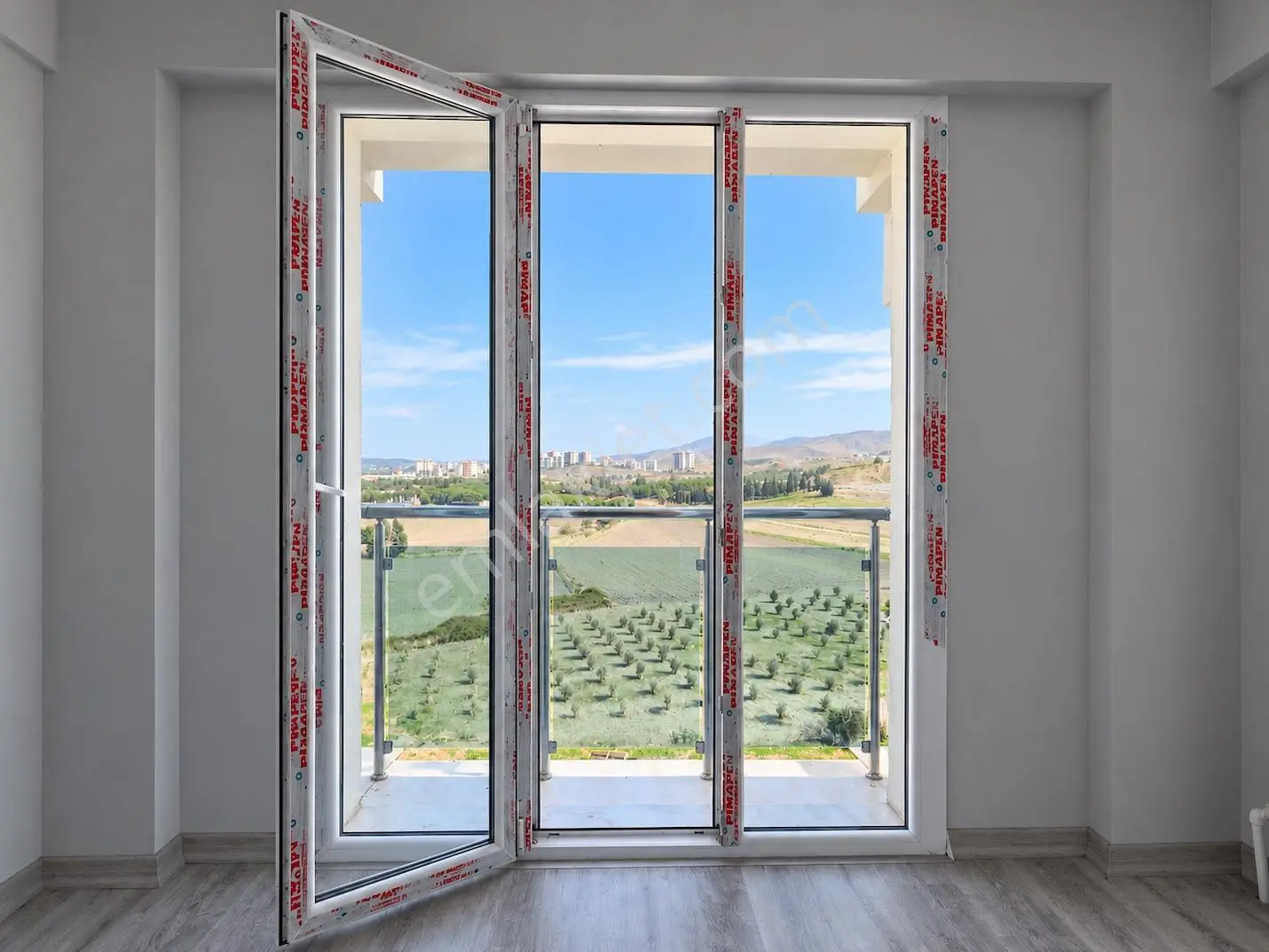Flora'da Huzur Manzaralı Köşe Konumlu Arakat 3+1 Satılık Daire — fotoğraf 29