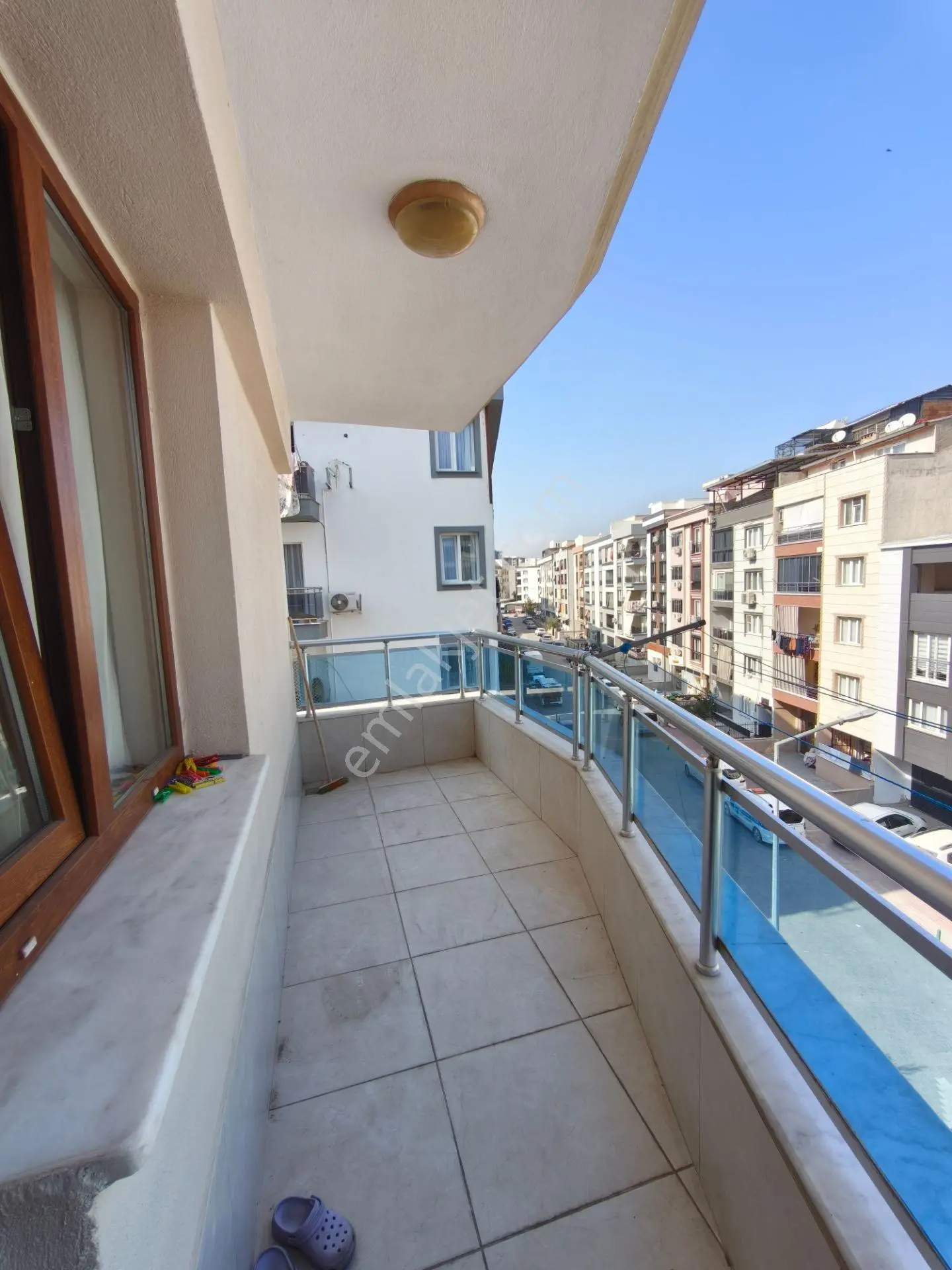 Manisa 50.yıl Mh.3+1 Ara Kat Asansörlü Cadde Üzeri Satılık Daire — fotoğraf 5