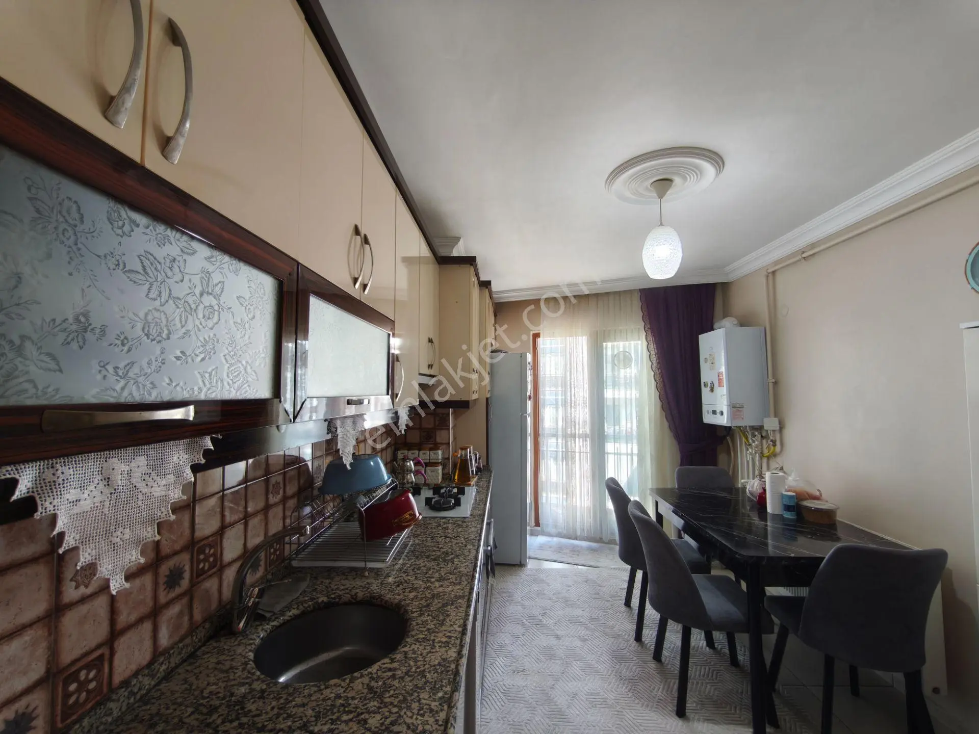 Manisa 50.yıl Mh.3+1 Ara Kat Asansörlü Cadde Üzeri Satılık Daire — fotoğraf 21