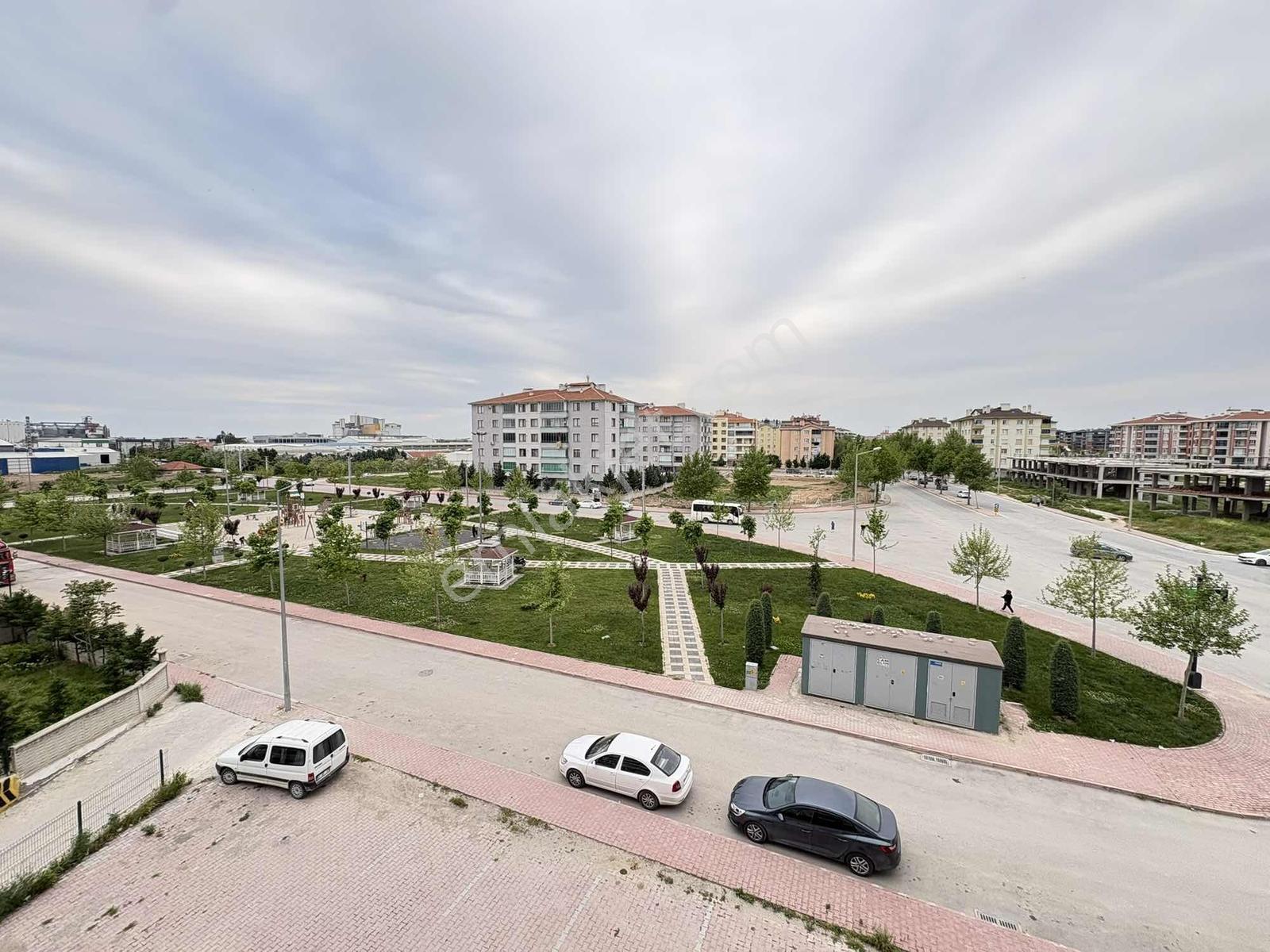 Emirgazi Mh. Ahmet Hamdi Göğüş Cd. Cepheli 3+1 Satılık Daire ! — fotoğraf 17