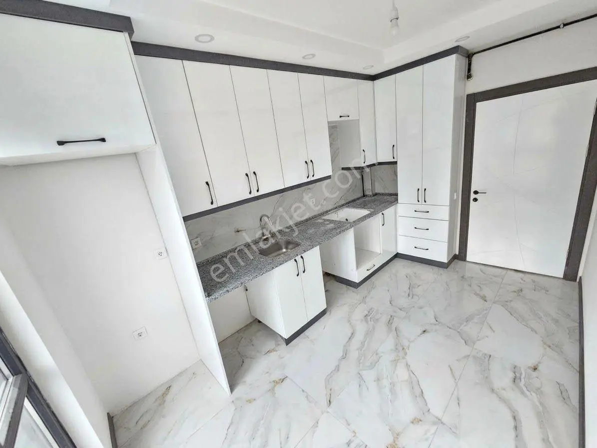 Gümüşçay'da Satılık Fırsat 2+1 Daire 110 M2 Caddeye Yakın — fotoğraf 18