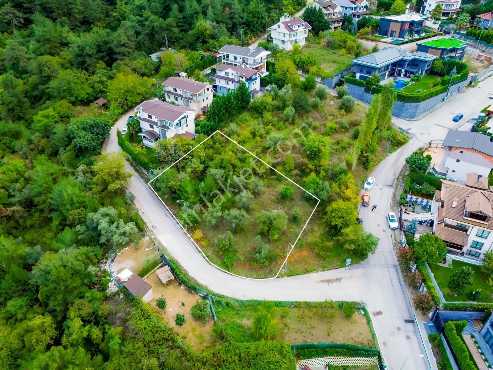 Remax Area Dan Doburca Da Satılık Villa İmarlı 1012 M2 Köşe Arsa
