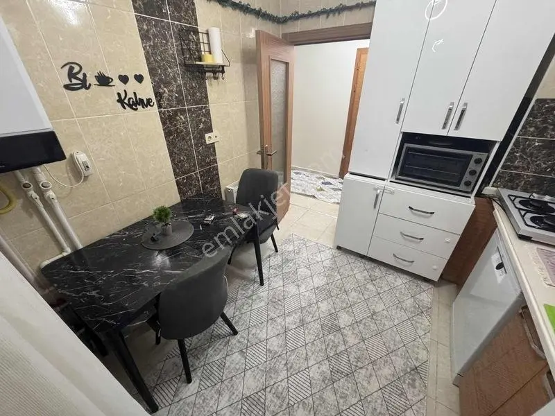 Derman'dan*ön Cephe*altı Daire*2+1*2 Balkon — fotoğraf 10