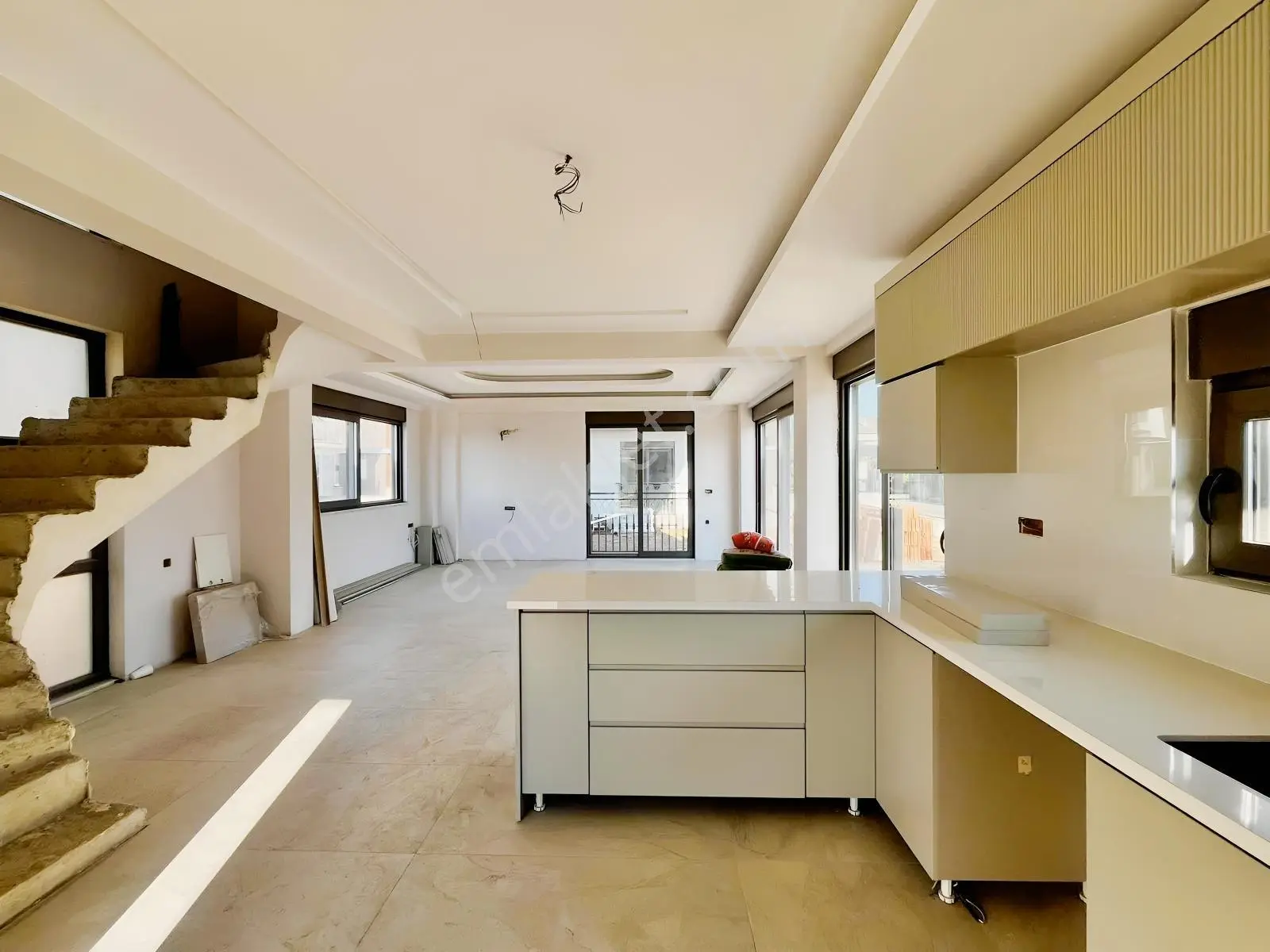 Boğazkentte 4.5+1 Müstakil Havuzlu Villa — fotoğraf 3