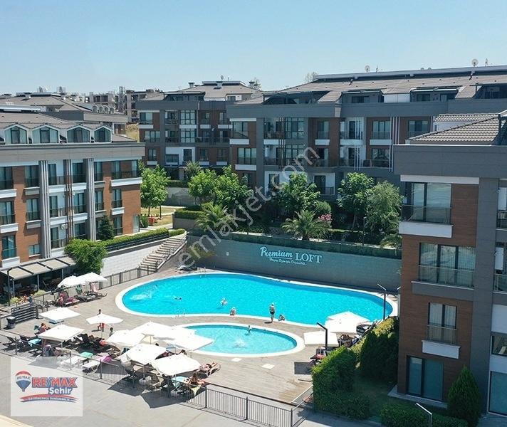 Yalova Remax Akyol Loft Sitesinde Satılık 3+1 Bahçe Katı