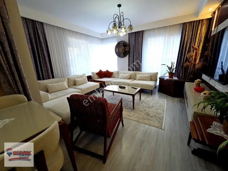 Yalova Remax Akyol Loft Sitesinde Satılık 3+1 Bahçe Katı — fotoğraf 5