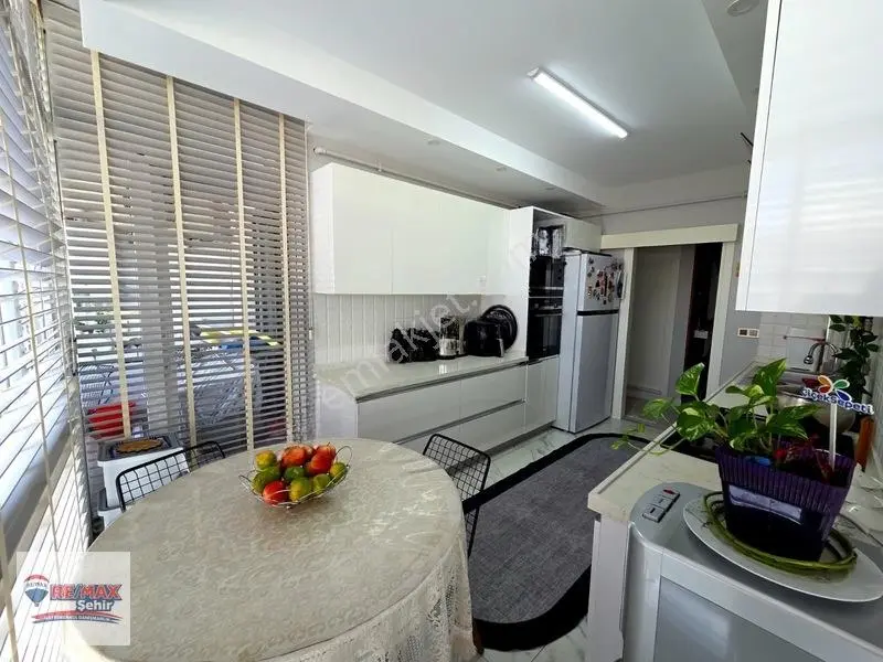 Yalova Remax Akyol Loft Sitesinde Satılık 3+1 Bahçe Katı — fotoğraf 11