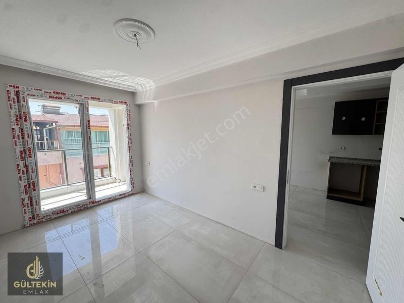 Şirinevler Mahallesinde Satılık Doğalgazlı 1+1 Daire — fotoğraf 6