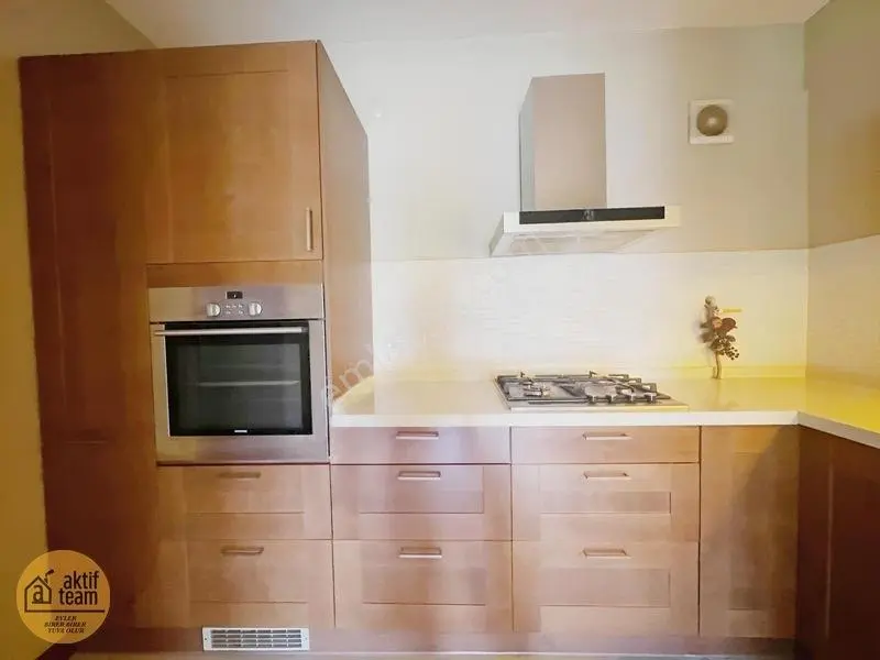 Dragos Yalı Mah.sahile 5 Dk.deniz Manzaralı Havuzlu Sitede 3+1.. — fotoğraf 15
