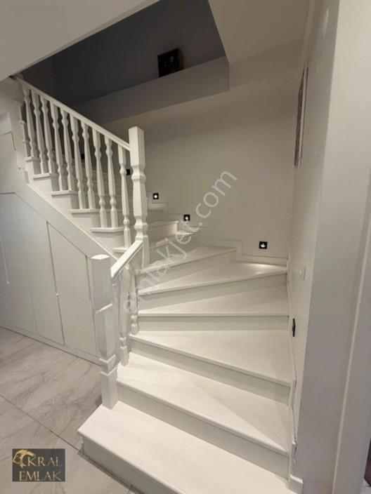 Ceneviz Villalarında Havuzlu Sitede Bahçeli Satılık Lüks Villa! — fotoğraf 8