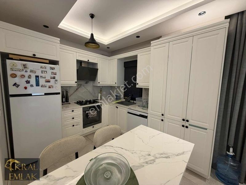 Ceneviz Villalarında Havuzlu Sitede Bahçeli Satılık Lüks Villa! — fotoğraf 12
