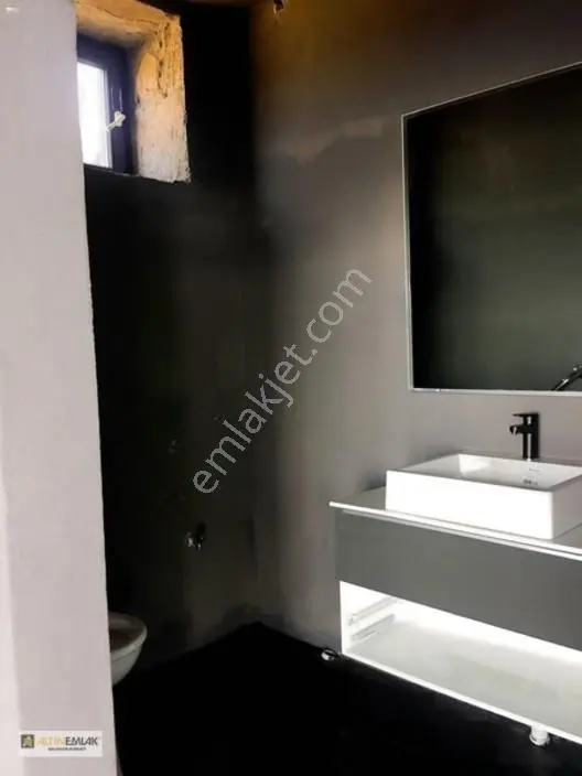 Ayvacık Kuruoba 12.042m² Deniz Ve Doğa Manzaralı Eşsiz Taş Ev — fotoğraf 7