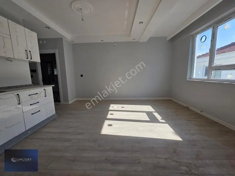 Sütlücede İstiklal Cad Yakını Yerden Isıtma Balkonlu Sıfır 1+1 — fotoğraf 2