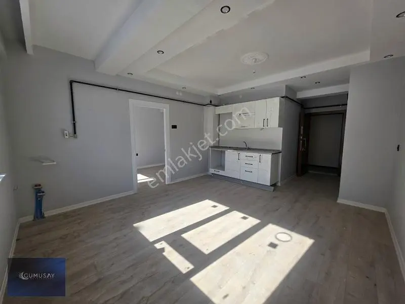 Sütlücede İstiklal Cad Yakını Yerden Isıtma Balkonlu Sıfır 1+1 — fotoğraf 5