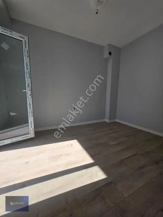 Sütlücede İstiklal Cad Yakını Yerden Isıtma Balkonlu Sıfır 1+1 — fotoğraf 8