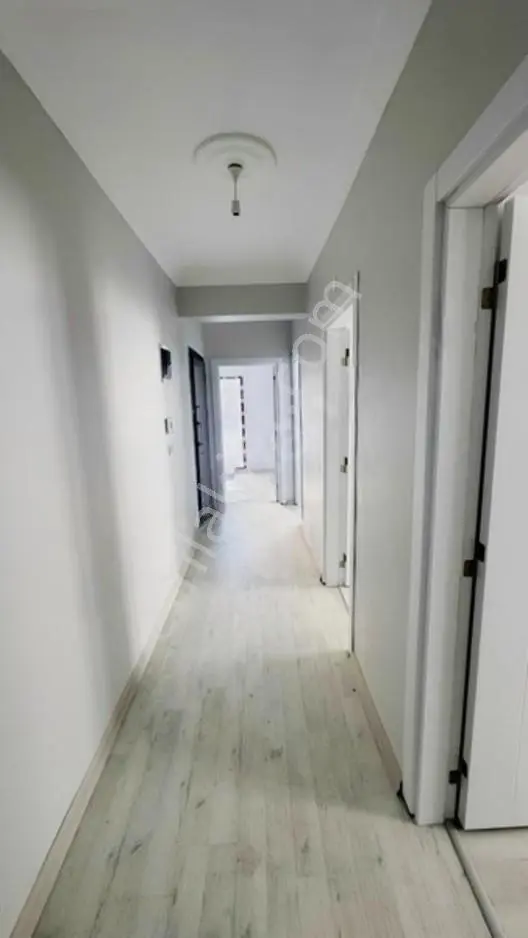 Tema Emlaktan Altınova Mah Ferah Yüksek Giriş 2+1 Satılık Daire — fotoğraf 11