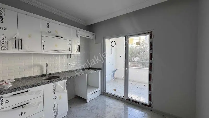 Tema Emlaktan Altınova Mah Ferah Yüksek Giriş 2+1 Satılık Daire — fotoğraf 16