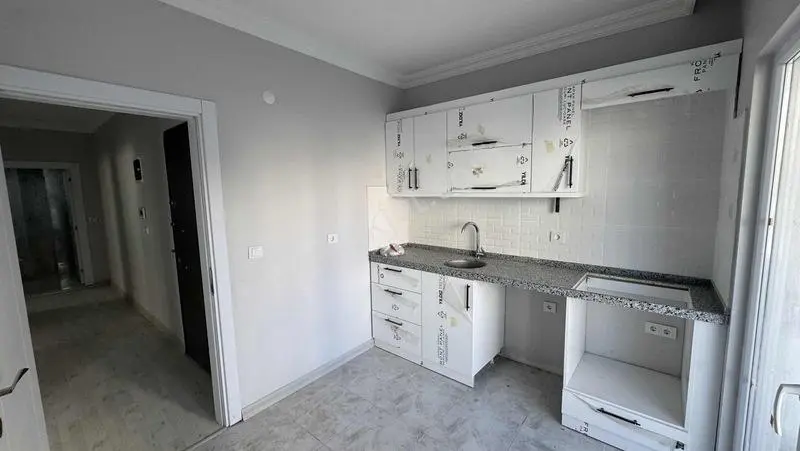Tema Emlaktan Altınova Mah Ferah Yüksek Giriş 2+1 Satılık Daire — fotoğraf 17