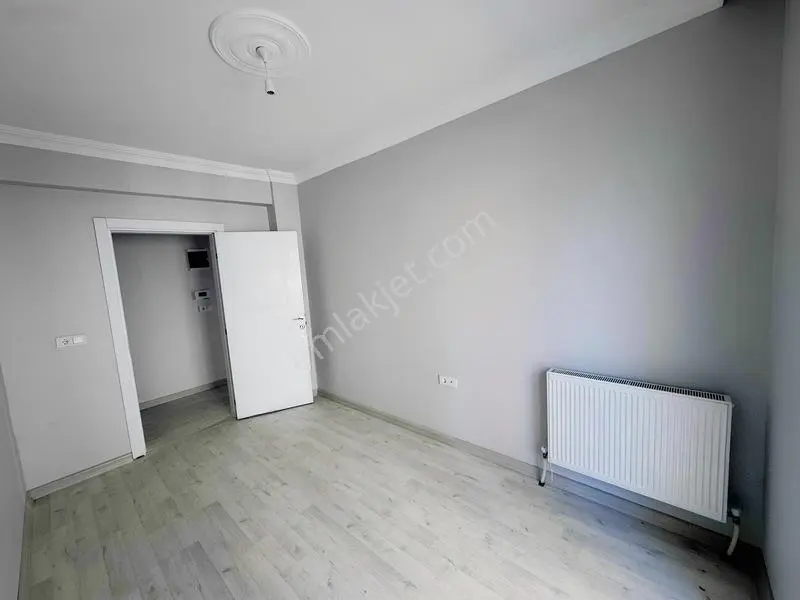 Tema Emlaktan Altınova Mah Ferah Yüksek Giriş 2+1 Satılık Daire — fotoğraf 32