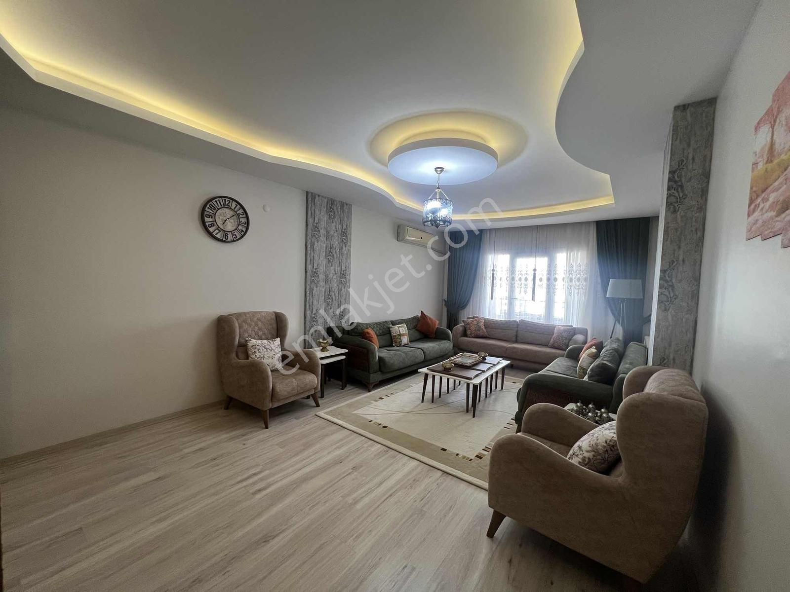 Gül Emlak'tan Site De Satılık 4+1&kilerli Daire — fotoğraf 2