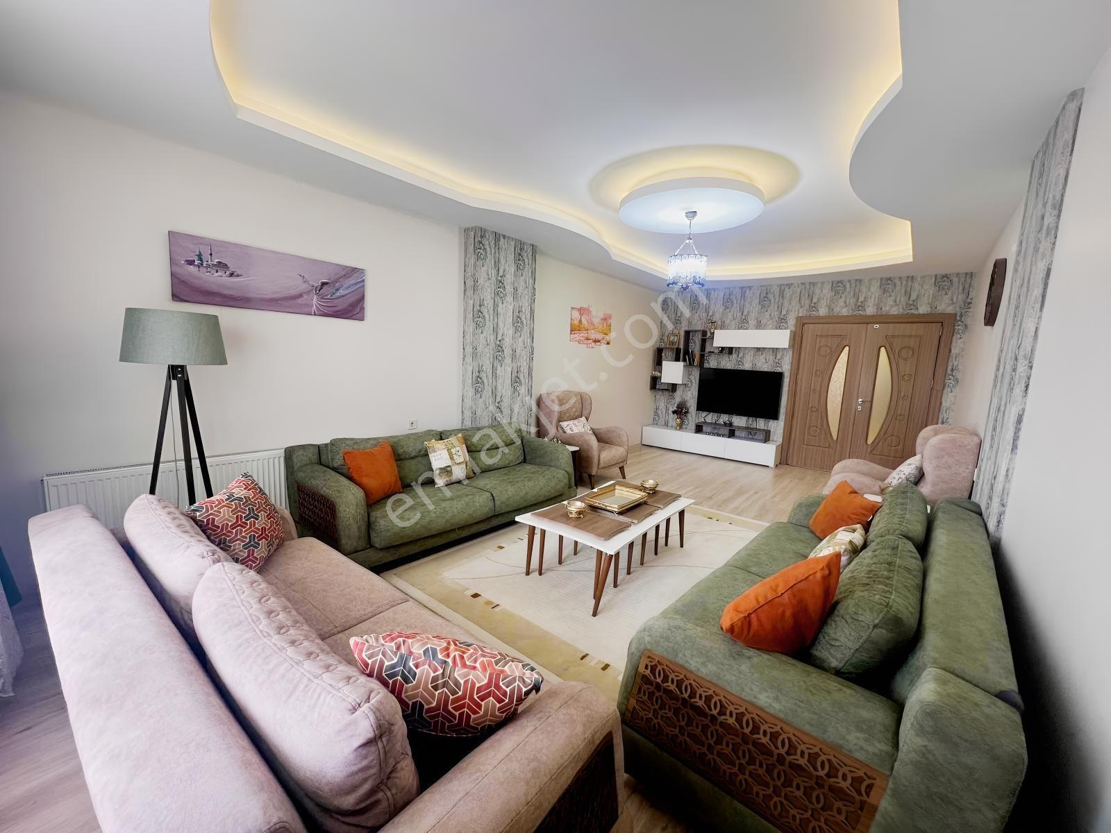 Gül Emlak'tan Site De Satılık 4+1&kilerli Daire — fotoğraf 3