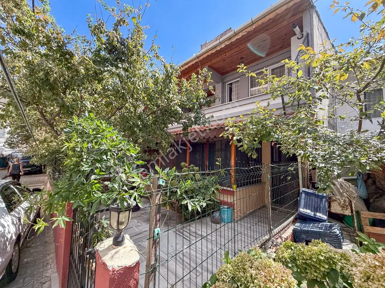 Kumbağ Pazar Sokağında Çok Geniş Full Eşyalı 2+1 Satılık Daire — fotoğraf 2