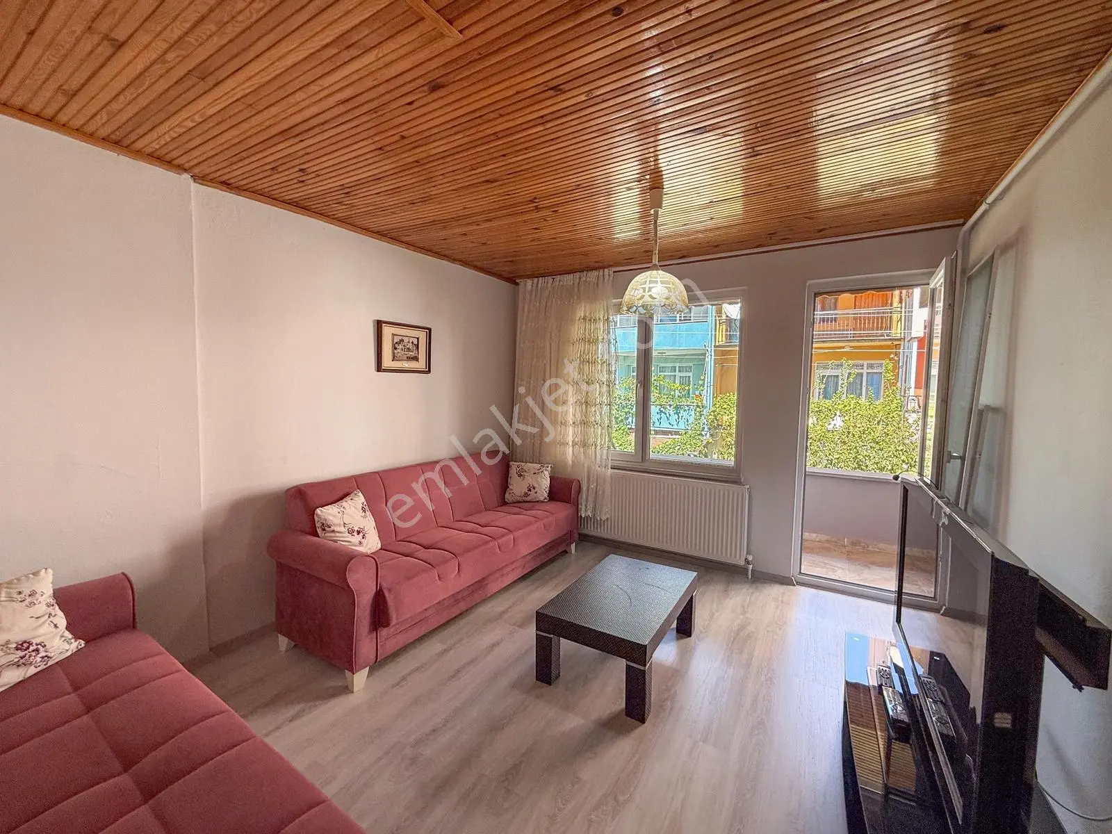 Kumbağ Pazar Sokağında Çok Geniş Full Eşyalı 2+1 Satılık Daire — fotoğraf 10
