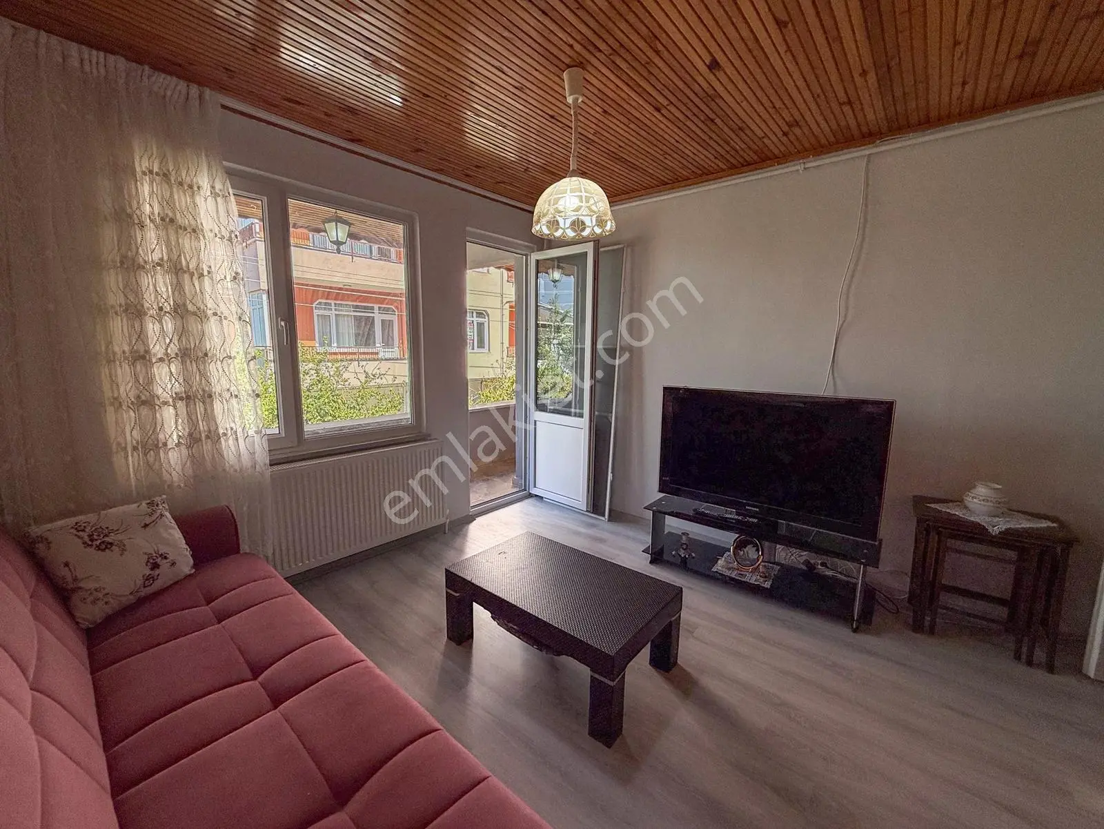 Kumbağ Pazar Sokağında Çok Geniş Full Eşyalı 2+1 Satılık Daire — fotoğraf 12