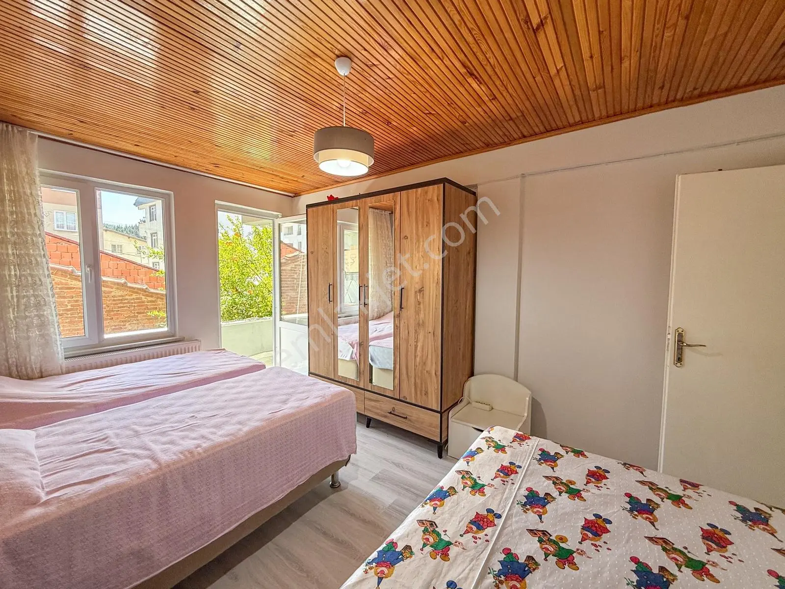 Kumbağ Pazar Sokağında Çok Geniş Full Eşyalı 2+1 Satılık Daire — fotoğraf 29