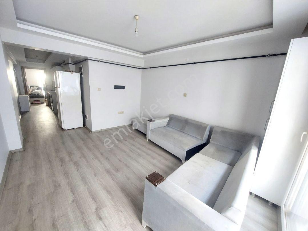 Orta Mahallede Satılık Kiracılı 2+0 Daire