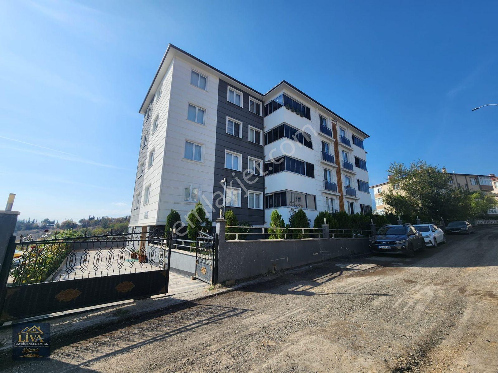Karabük 5000 Evler Cumhuriyet Mah. De Geniş Satılık 2+1 Lüks Daire — fotoğraf 3