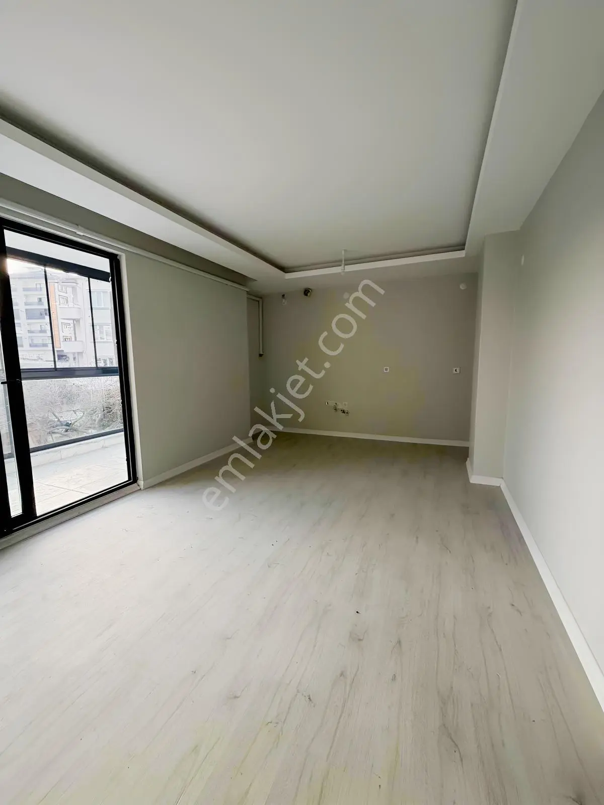 Engin Emlaktan Akçakocada Satlık 1+1daire — fotoğraf 2