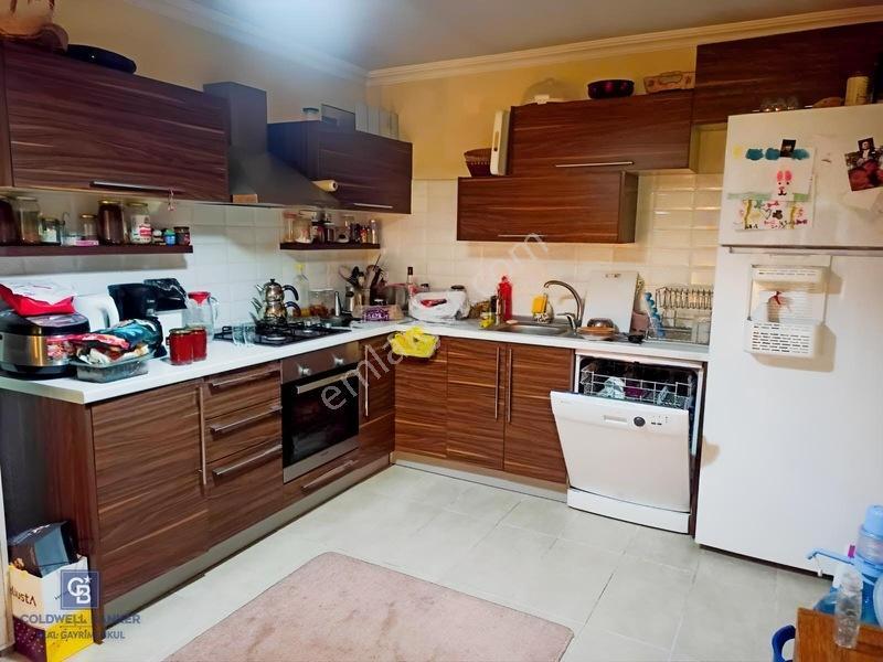 Manisa Gördes'de Satılık 138.500 M2 Ceviz & Zeytin Bahçesi... — fotoğraf 17