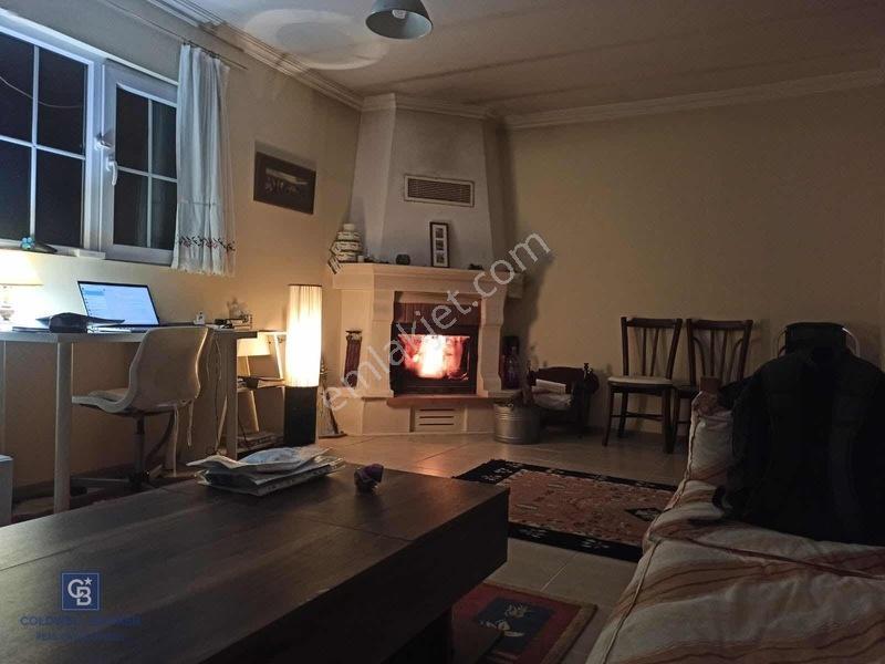 Manisa Gördes'de Satılık 138.500 M2 Ceviz & Zeytin Bahçesi... — fotoğraf 24