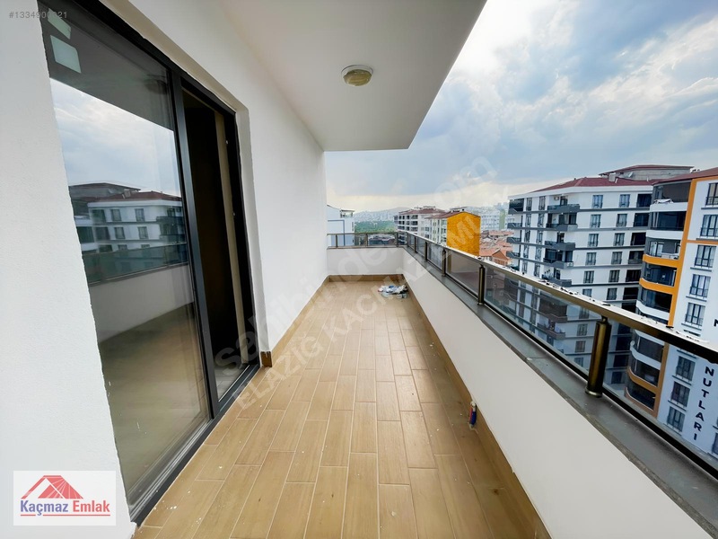 Kaçmaz Emlak'tan Üniversite Mah. 4+1 Kiralık Daire — fotoğraf 10