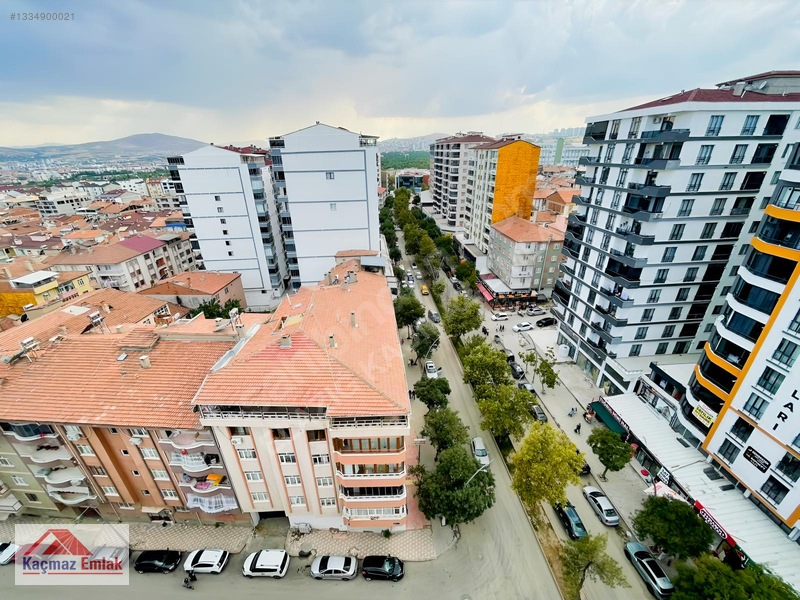 Kaçmaz Emlak'tan Üniversite Mah. 4+1 Kiralık Daire — fotoğraf 11