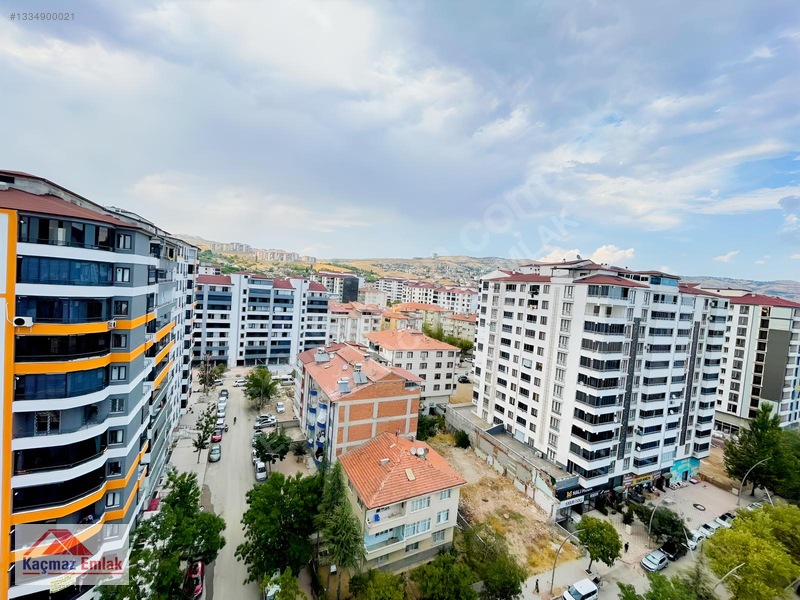 Kaçmaz Emlak'tan Üniversite Mah. 4+1 Kiralık Daire — fotoğraf 12
